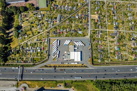 Aerial view, Shell petrol station, Vietingstraße, truck parking, motorway A40, allotment garden