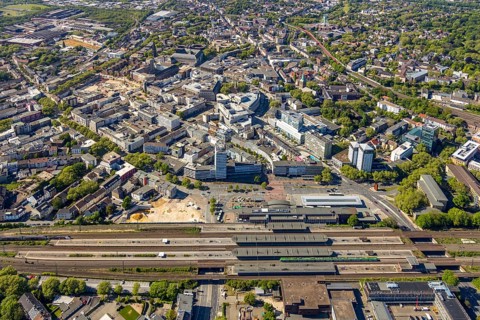 Aerial view, city centre view, Bochum central station, demolition of multi-storey car park P7,