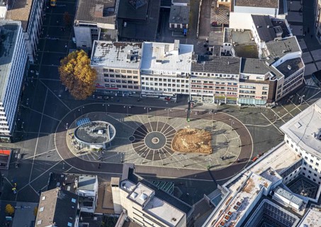 Commercial buildings at Dr.-Ruer-Platz, Christmas decoration, Gleisdreieck, Bochum, Ruhr area,