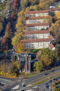 Motorway church RUHR Dinnendahlstraße, residential block with five houses, Hofstede, Bochum, Ruhr