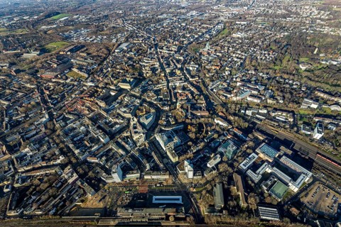 Aerial view, overview of Bochum with main station and station forecourt, Brche car park P1,