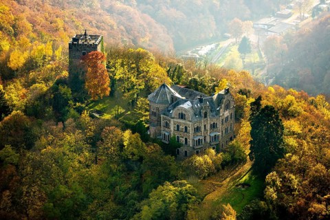 Rheineck Castle in the Rhine Valley, Rhine, autumn foliage, Bad Breisig, Ahrweiler district,