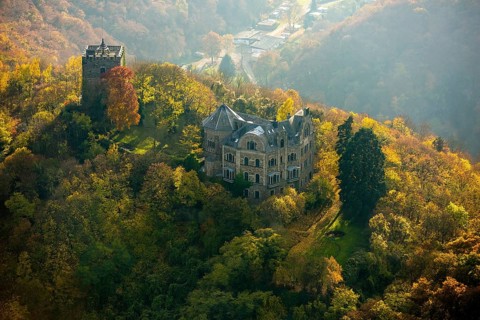 Rheineck Castle in the Rhine Valley, Rhine, autumn foliage, Bad Breisig, Ahrweiler district,
