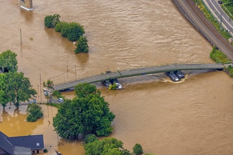Aerial photo, Ruhr flood, flooding, Dahlhausen floating bridge, Linden, Bochum, Ruhr area, North