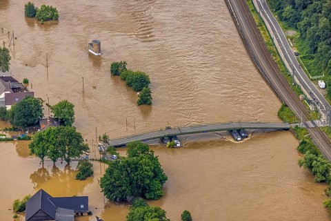 Aerial photo, Ruhr flood, flooding, floating bridge Dahlhausen, Linden, Bochum, Ruhr area, North