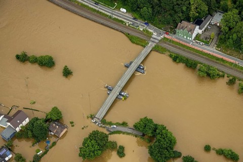 Aerial photo, Ruhr flood, flooding, Dahlhausen floating bridge, Linden, Bochum, Ruhr area, North