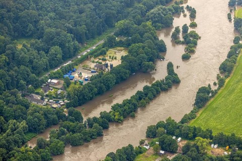 Aerial photo, Ruhr floods, floods at Laupendahler Landstraße in Essen-Werden, Werden, Essen, Ruhr