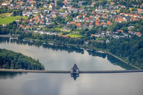 Aerial view, flood after heavy rainfall, Möhne dam with water level, Möhne dam wall, Günne, Lake