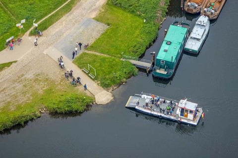 Aerial view, RuhrtalFerry Hardenstein on the river Ruhr in the district Vormholz in Witten, Ruhr
