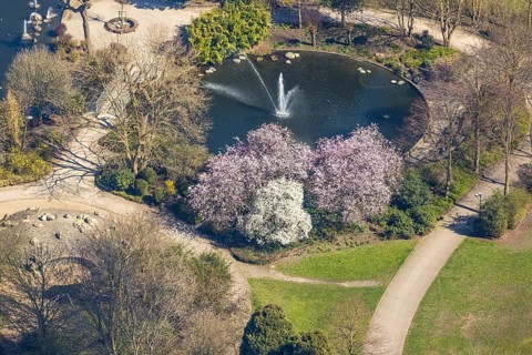 Aerial view, fountain in HeubergPark, Wesel, Ruhr area, Lower Rhine, North Rhine-Westphalia,