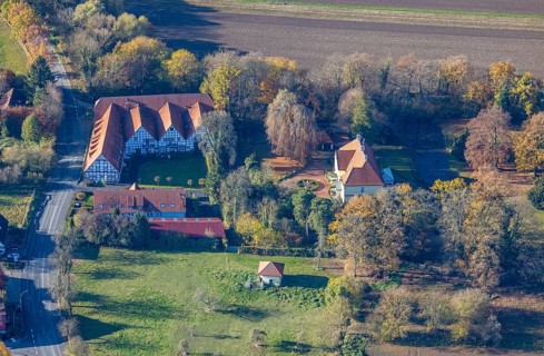 Aerial view, former manor, Haus Echthausen is a moated castle in Wickede-Echthausen, Echthausen,