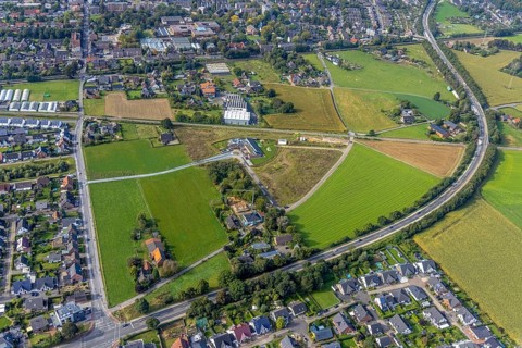 Aerial view, construction site and new construction of a kindergarten on Agnes-Neuhaus-Allee in the