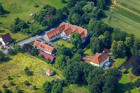 Aerial view, moated castle Haus Echthausen, Echthausen, Wickede, Sauerland, North Rhine-Westphalia,