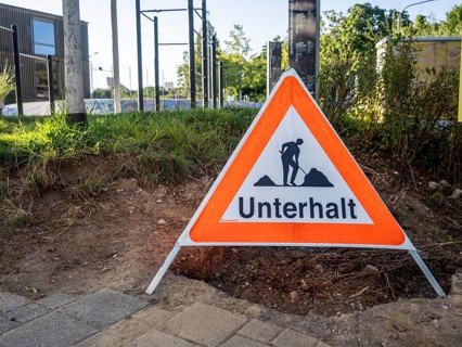 Construction site, maintenance, maintenance payment, parents, children, separation, divorce,