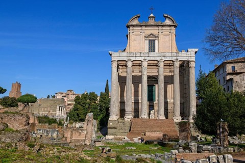 View of the former temple of Antoninus uChurch of Faustina with columns made of Cipollin marble