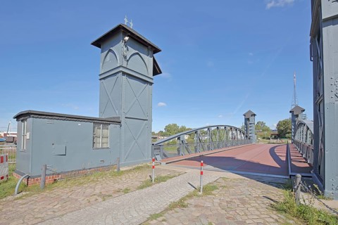 Railway lift bridge built in 1893 today's bicycle bridge, lift bridge, railway bridge, commercial