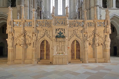Rood screen built in 1451, decorations, figures, interior view, arts and crafts, St Mauritius and
