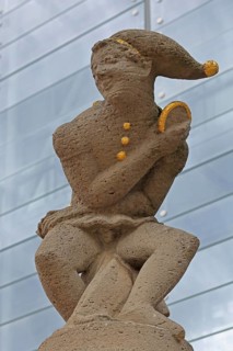 Eulenspiegel fountain, monument to Till Eulenspiegel, sculpture, figure, Eulenspiegel fountain,