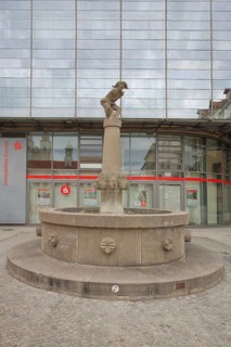 Eulenspiegel Fountain, monument and sculpture of Till Eulenspiegel, Eulenspiegel Fountain, Alter