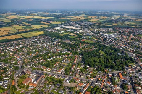 Aerial view, spa garden Wald and city centre, commercial area Hammer Straße, Werl, Soester Börde,