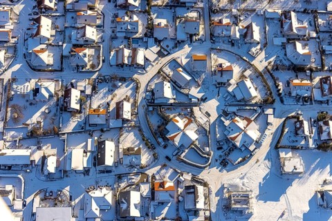 Aerial view, circular new development area Büderich, Vincenz-Frigger-Straße, winter, snow,