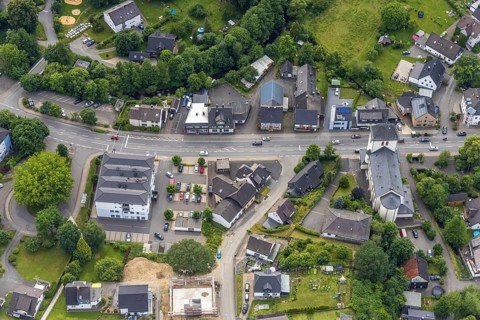 Aerial view, catholic church St. Antonius, Koblenzer Straße, Gerlingen, Wenden, Sauerland, North
