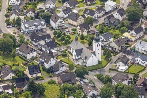 Aerial view, Roman Catholic parish church of St. Kunibertus, Hünsborn, Wenden, Sauerland, North