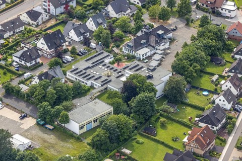 Aerial view, community primary school Hünsborn, Hünsborn, Wenden, Sauerland, North