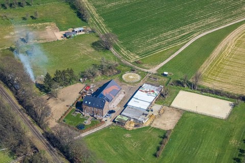 Aerial view, Pferdefreunde Emmelsum, club grounds Heinrichstraße, Emmelsum, Voerde, Ruhr area,