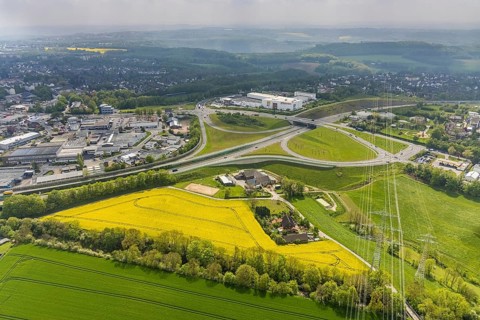 Aerial view, rape fields at the A44 motorway junction Hetterscheidt, Krehwinkler Höfe, Velbert,