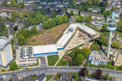 Aerial photo, primary school Kastanienallee, telecommunications tower Velbert, Velbert, Ruhr area,