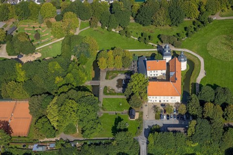 Aerial view, Schloss Haus Martfeld in the district of Lindenberg in Schwelm, Ruhr area, North