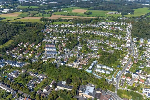 Aerial view, local view and residential area Loh at the Hattinger Straße as well as renovation of