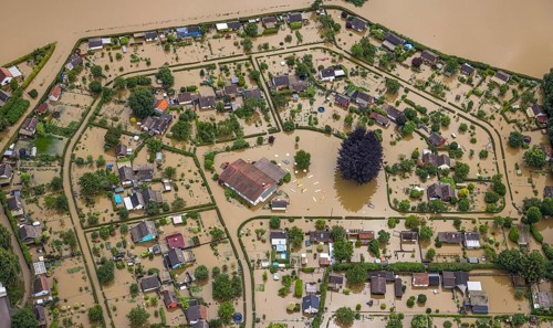 Aerial photo, Ruhr flood, flooded campsite Amsel restaurant on the Ruhr Valley cycle path in