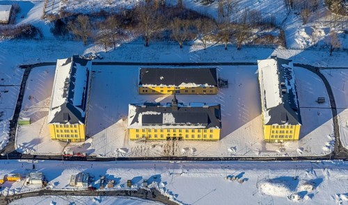 Aerial view, construction area former Kanaal van Wessem barracks, housing estate and refugee