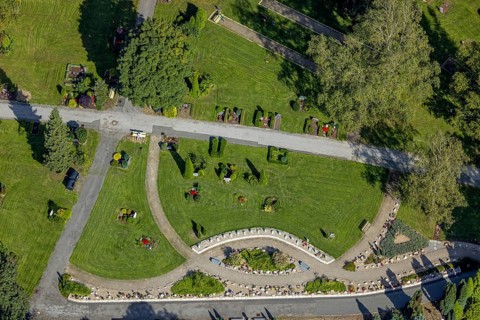 Aerial view, cemetery Öhde, also evang. cemetery Schwelm, in the district Öhde in Schwelm, Ruhr