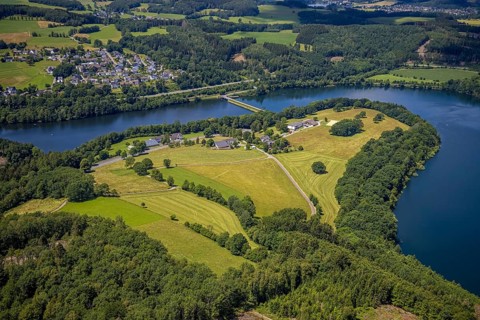 Aerial view, Biggesee, Stade headland, view of Eichhagen, Olpe, Sauerland, North Rhine-Westphalia,