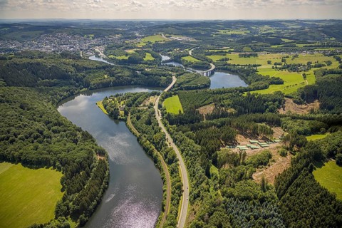 Aerial view, Biggesee, Obersee with bridge Landesstraße L512, bridge Bundesstraße B54, Olpe-Stadt,