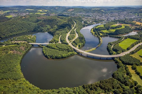 Aerial view, Biggesee, Obersee with bridge Landesstraße L512, bridge Bundesstraße B54, Olpe-Stadt,