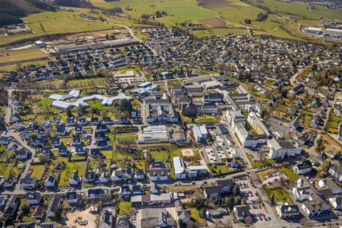 Aerial view, local view Bigge, Josefsheim Bigge, Elisabeth-Klinik Bigge, Josefs Brauerei, Olsberg,
