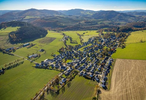 Aerial view, view of Gevelinghausen district in Olsberg, Sauerland, North Rhine-Westphalia,