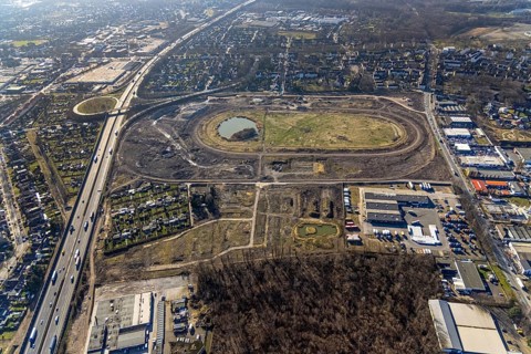 Aerial view, Former racecourse becomes a residential neighbourhood, Project Living by the lake at