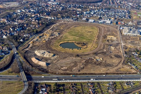 Aerial view, Former racecourse becomes a residential neighbourhood, Project Living by the lake at