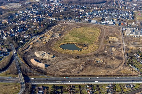 Aerial view, Former racecourse becomes a residential neighbourhood, Project Living by the lake at