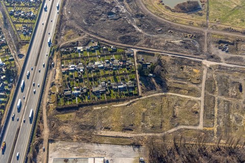 Aerial view, Former racecourse becomes a residential neighbourhood, Project Living by the lake at