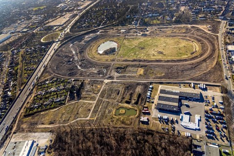Aerial view, Former racecourse becomes a residential neighbourhood, Project Living by the lake at