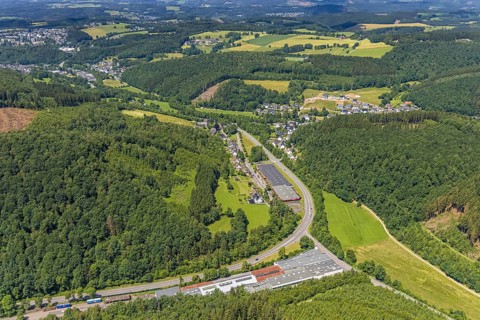 Aerial view, industrial area Stachelauer Hütte, Siegener Straße and local view Stachelau, Olpe,