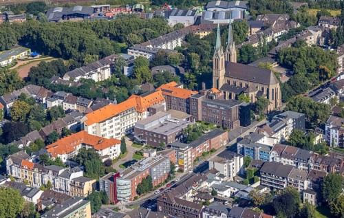 Aerial view, Marienkirche and AMEOS Klinikum St. Josef Oberhausen in the Marienviertel, Oberhausen,