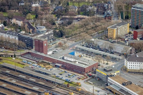 Aerial view, Oberhausen main station, reception building, city centre, Oberhausen, Ruhr area, North