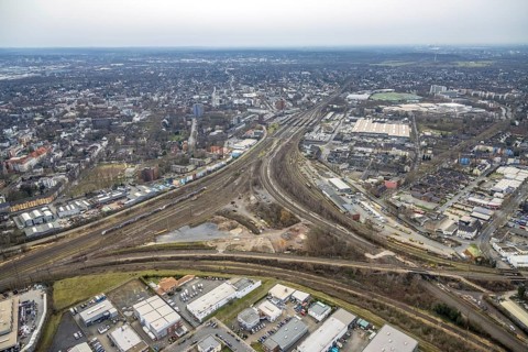 Aerial view, railway triangle, new flats planned on former tyre dealer Vergölst site,